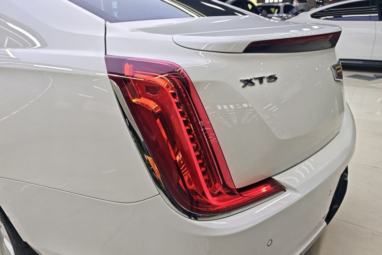 Used Cadillac XTS 2018 28T Tech Edition Exterior 8