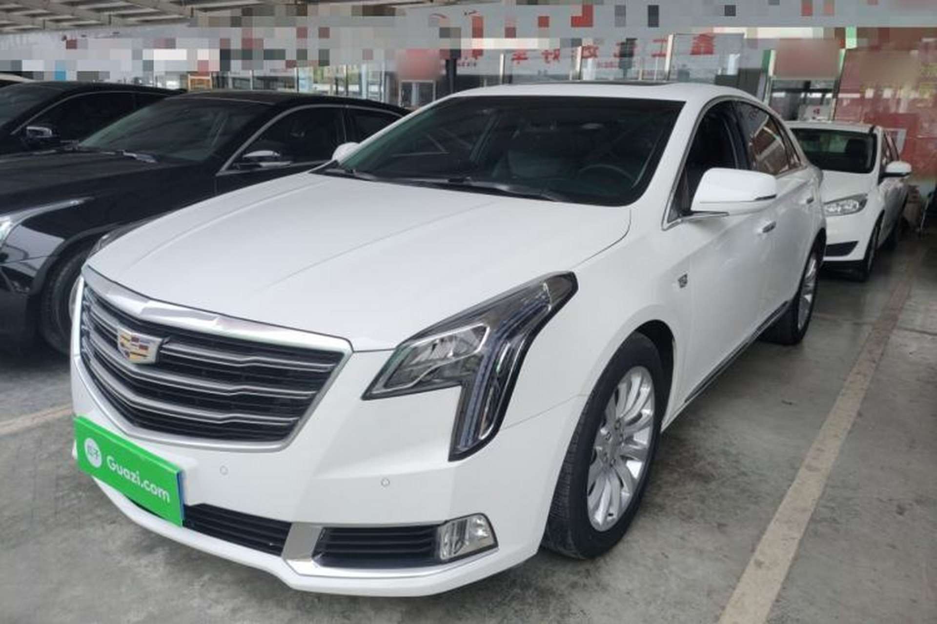 Used Cadillac XTS 2018 28T Elite Edition Front Left 45 Deg