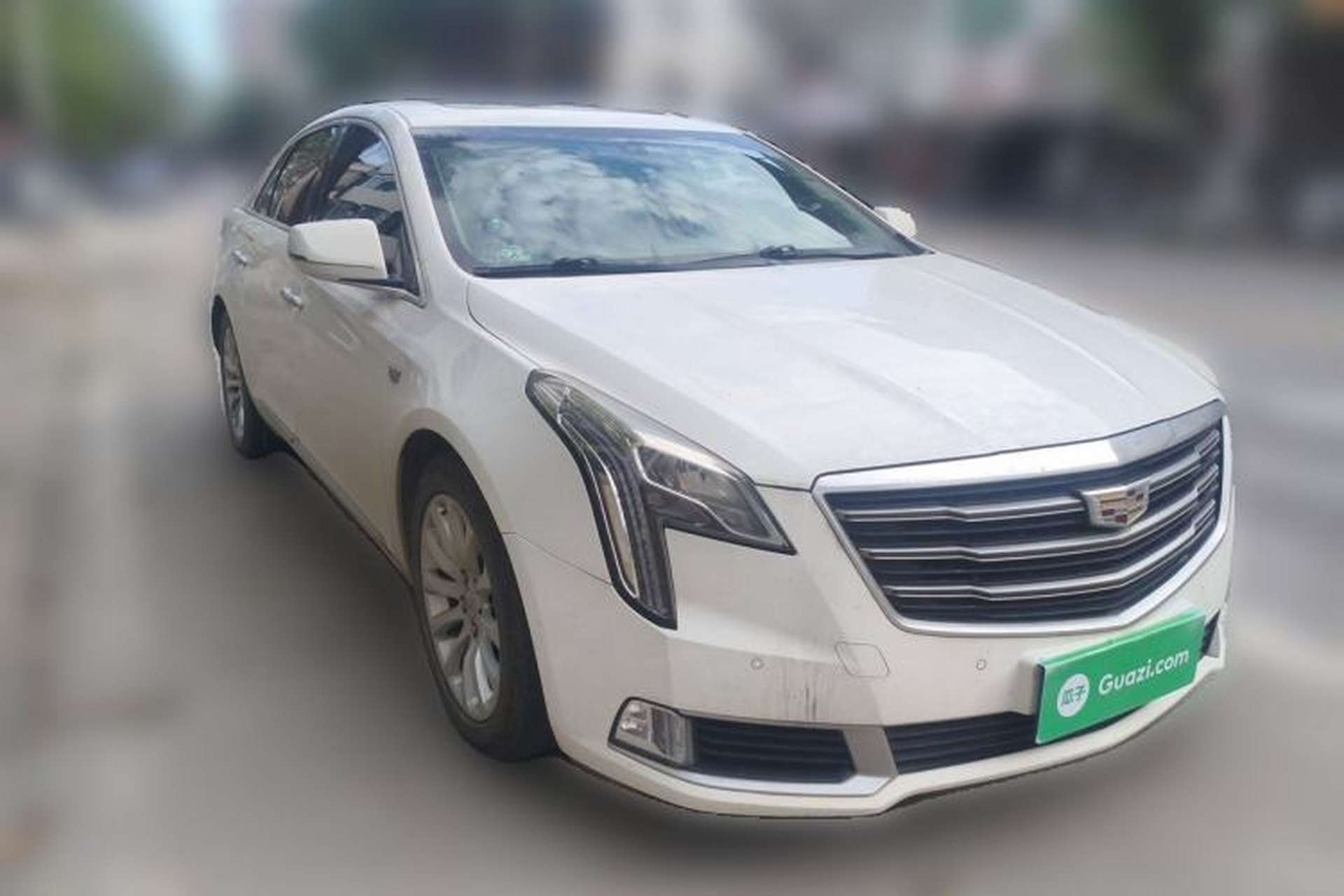 Used Cadillac XTS 2018 28T Elite Edition Front Right 45 Deg