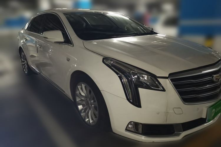 Used Cadillac XTS 2018 28T Luxury Edition Front Right 45 Deg