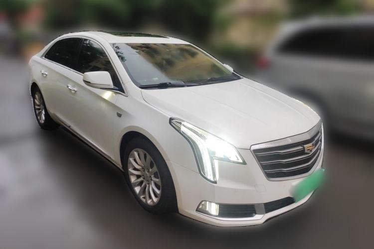 Used Cadillac XTS 2018 28T Elite Edition Front Right 45 Deg