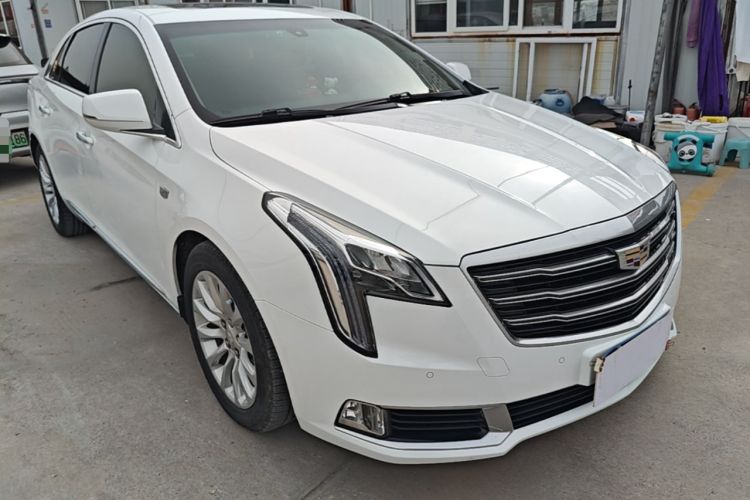 Used Cadillac XTS 2018 28T Elite Edition Front Right 45 Deg