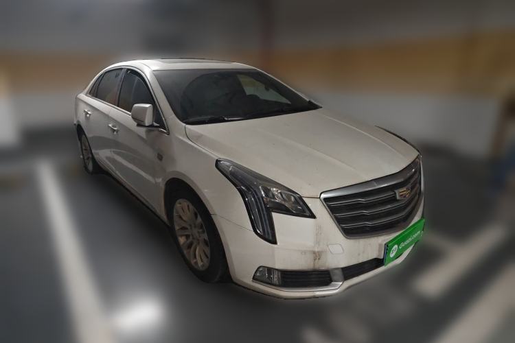 Used Cadillac XTS 2018 28T Elite Edition Front Right 45 Deg