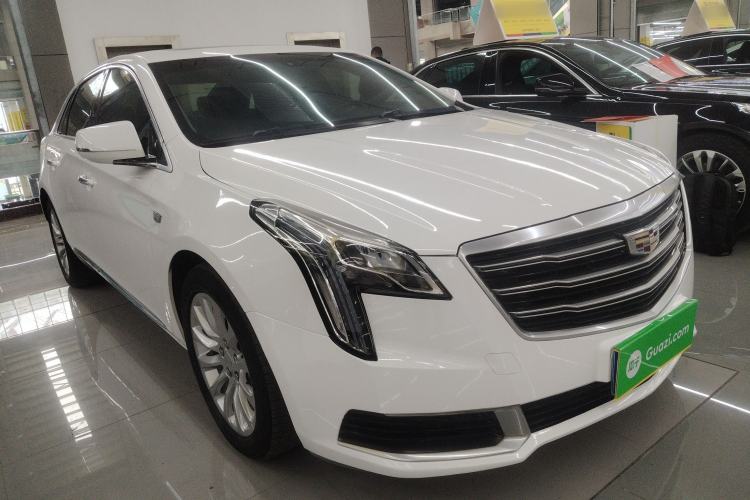 Used Cadillac XTS 2018 28T Tech Edition Front Right 45 Deg