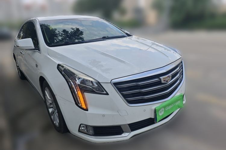 Used Cadillac XTS 2018 28T Elite Edition Front Right 45 Deg