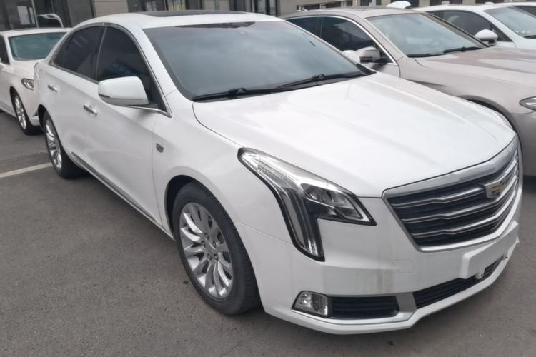 Used Cadillac XTS 2018 28T Elite Edition Front Right 45 Deg
