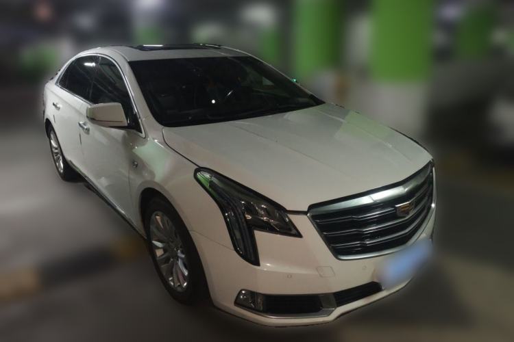 Used Cadillac XTS 2018 28T Elite Edition Front Right 45 Deg