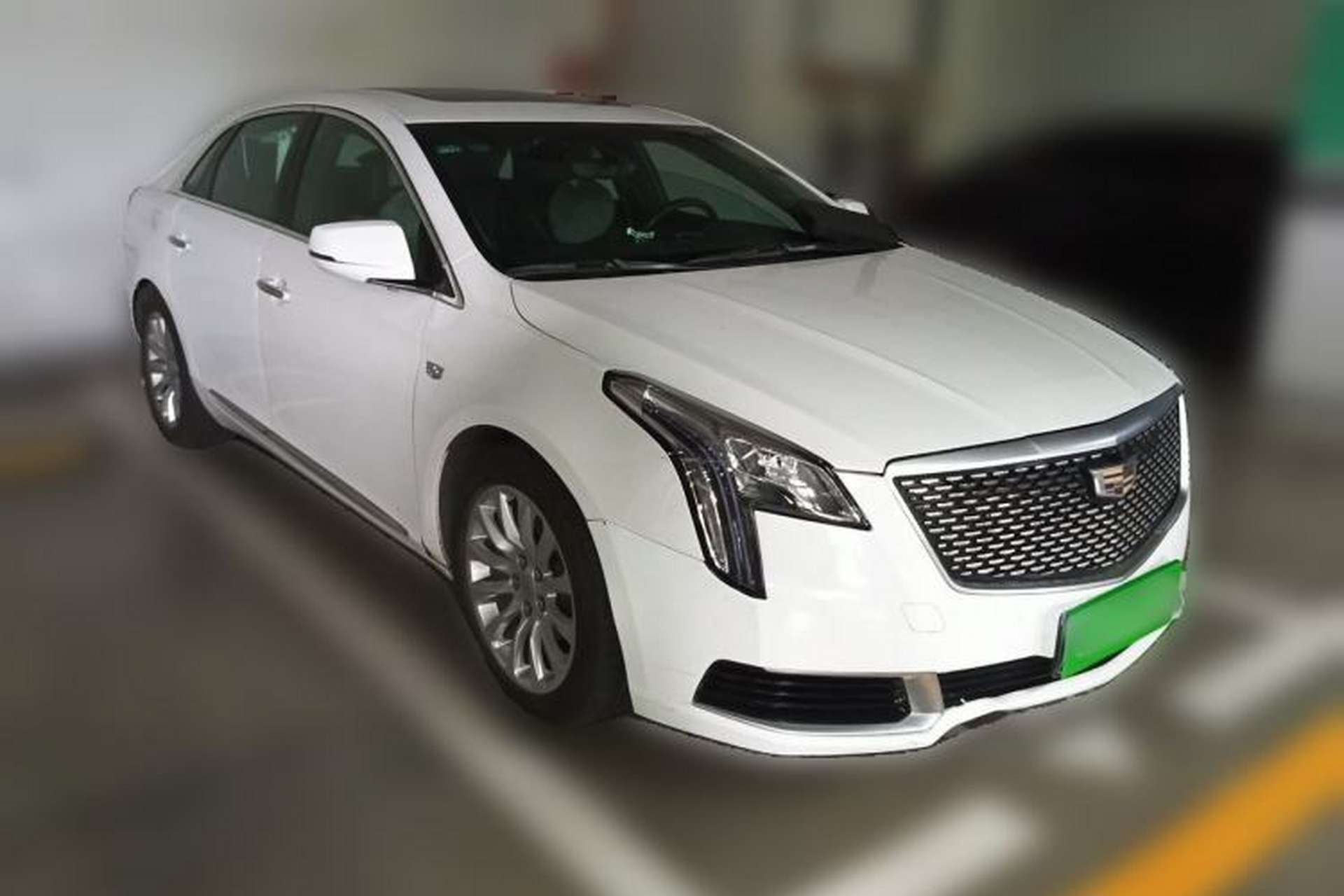 Used Cadillac XTS 2018 28T Tech Edition Front Right 45 Deg