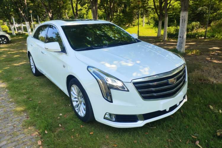Used Cadillac XTS 2018 28T Elite Edition Front Right 45 Deg