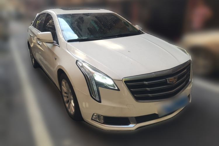 Used Cadillac XTS 2018 28T Elite Edition Front Right 45 Deg