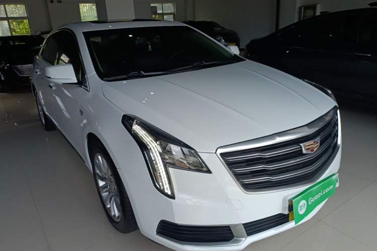 Used Cadillac XTS 2018 28T Tech Edition Front Right 45 Deg