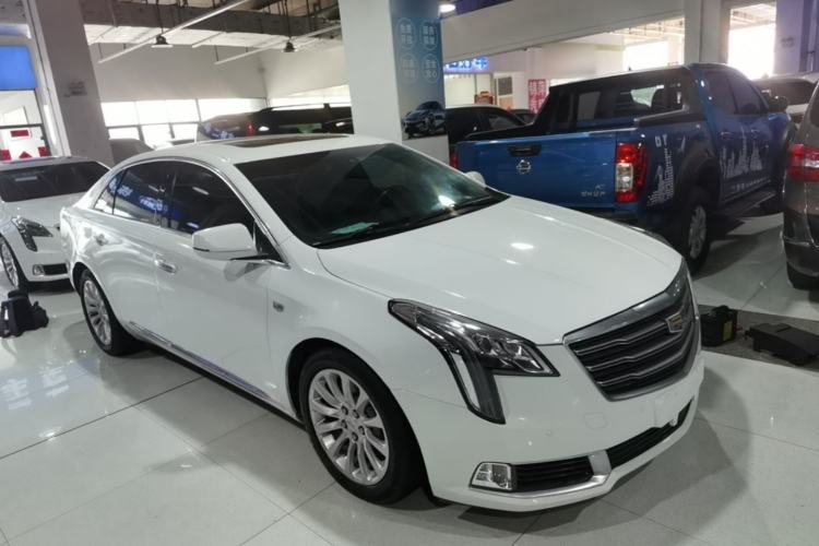 Used Cadillac XTS 2018 28T Elite Edition Front Right 45 Deg