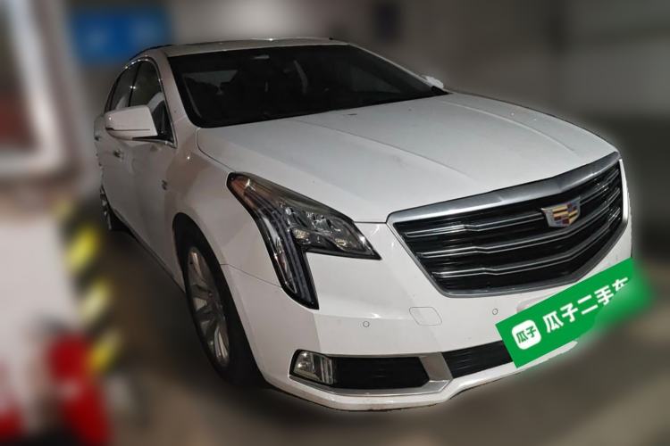 Used Cadillac XTS 2018 28T Elite Edition Front Right 45 Deg
