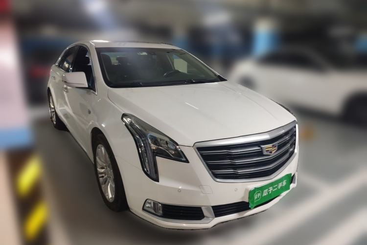 Used Cadillac XTS 2018 28T Elite Edition Front Right 45 Deg
