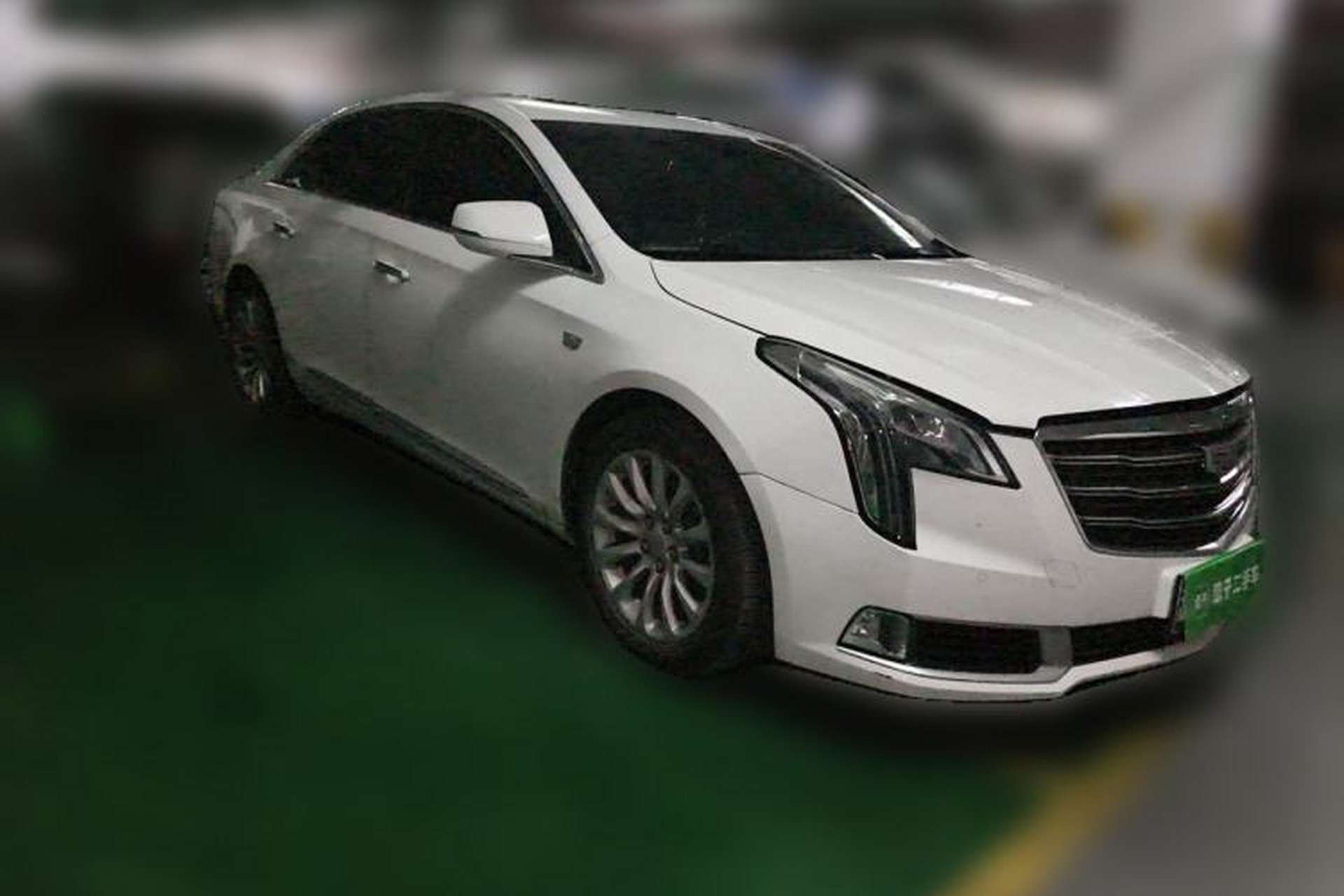 Used Cadillac XTS 2018 28T Elite Edition Front Right 45 Deg