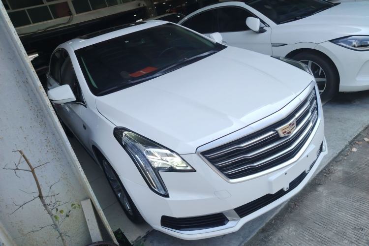 Used Cadillac XTS 2018 28T Tech Edition Front Right 45 Deg