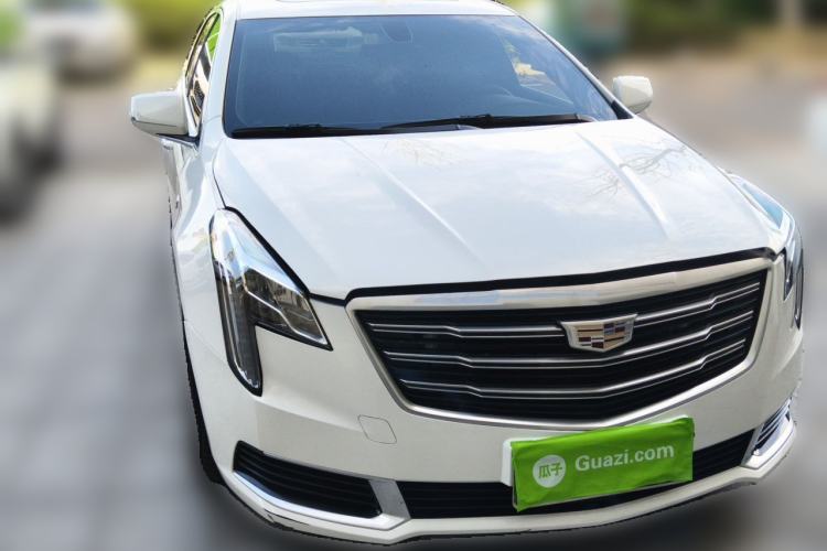 Used Cadillac XTS 2018 28T Tech Edition Front Right 45 Deg