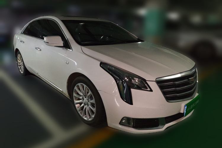 Used Cadillac XTS 2018 28T Elite Edition Front Right 45 Deg