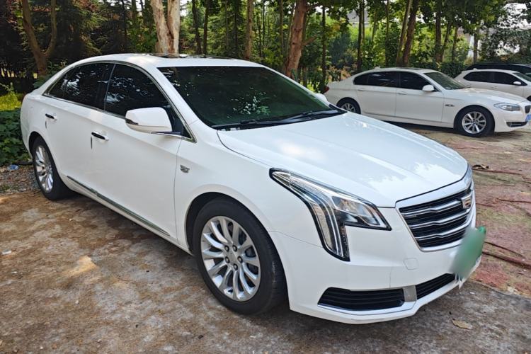 Used Cadillac XTS 2018 28T Tech Edition Front Right 45 Deg