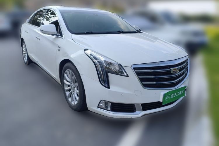 Used Cadillac XTS 2018 28T Elite Edition Front Right 45 Deg