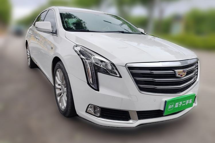 Used Cadillac XTS 2018 28T Elite Edition Front Right 45 Deg