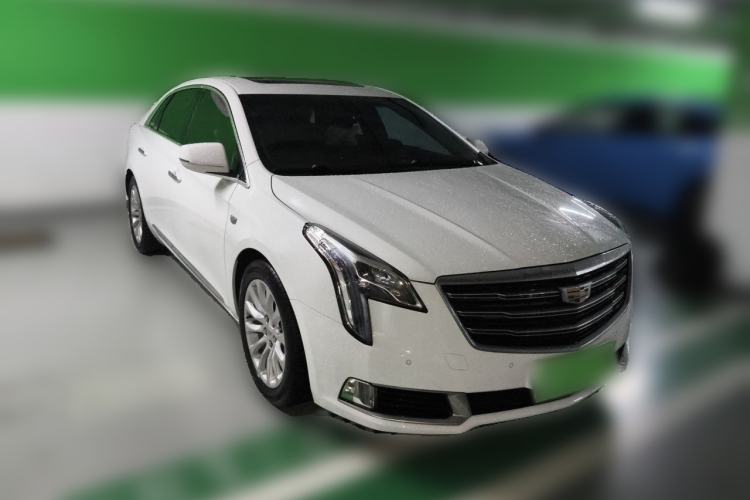Used Cadillac XTS 2018 28T Elite Edition Front Right 45 Deg