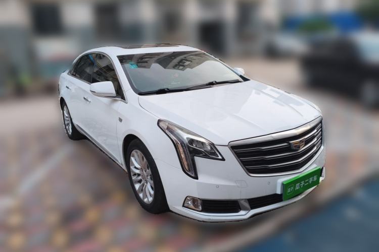 Used Cadillac XTS 2018 28T Elite Edition Front Right 45 Deg