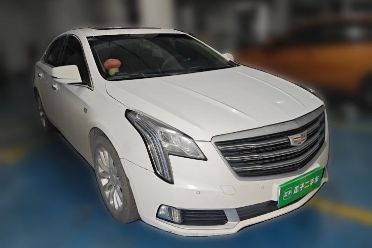 Used Cadillac XTS 2018 28T Luxury Edition Front Right 45 Deg