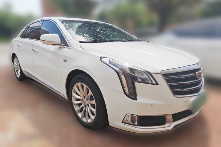 Used Cadillac XTS 2018 28T Elite Edition Front Right 45 Deg