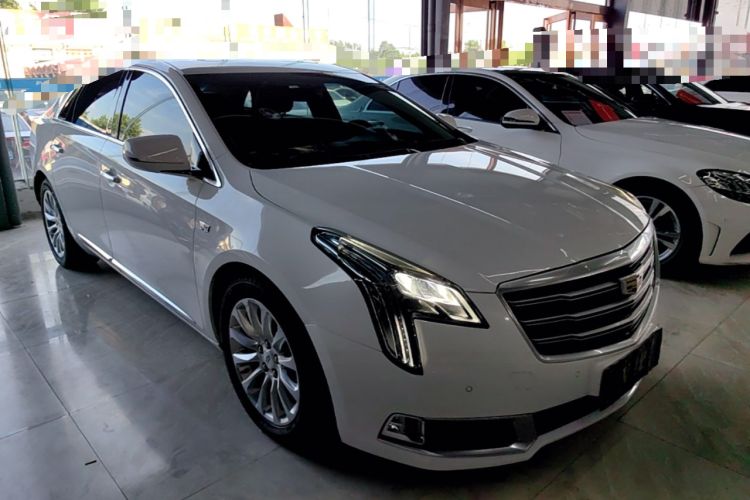Used Cadillac XTS 2018 28T Elite Edition Front Right 45 Deg