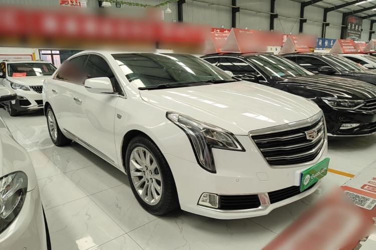 Used Cadillac XTS 2018 28T Elite Edition Front Right 45 Deg