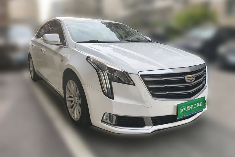 Used Cadillac XTS 2018 28T Elite Edition Front Right 45 Deg