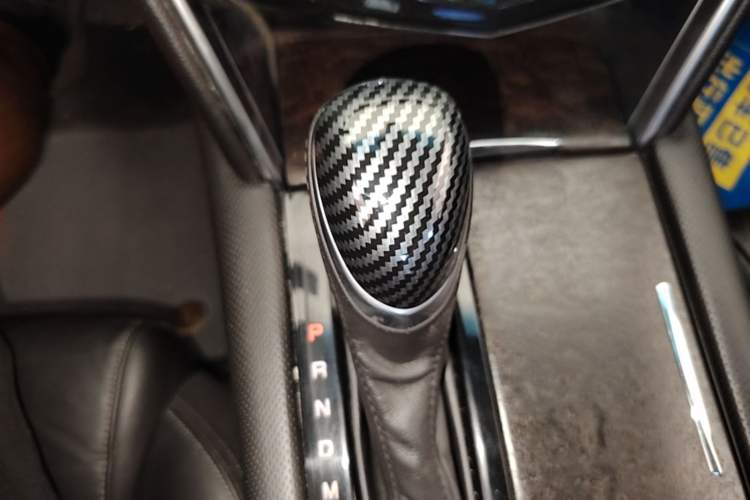 Used Cadillac XTS 2018 28T Elite Edition Gear Lever