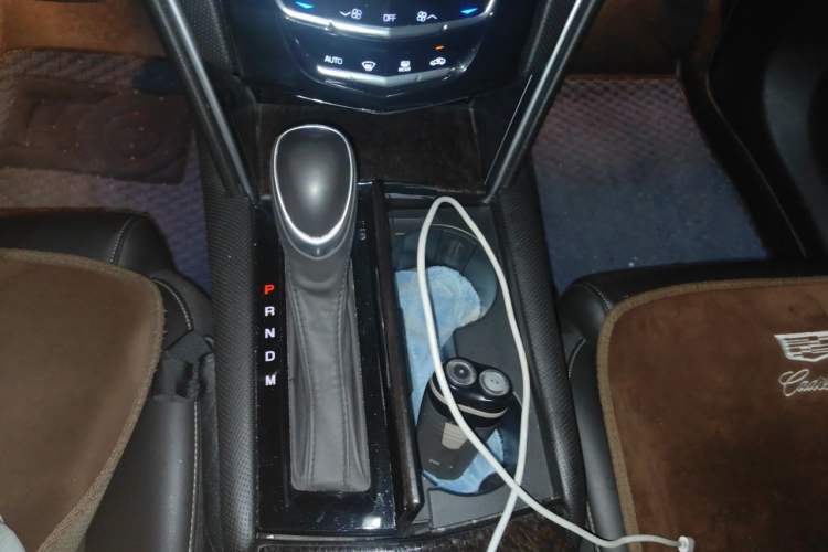 Used Cadillac XTS 2018 28T Tech Edition Gear Lever