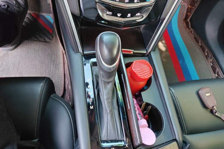 Used Cadillac XTS 2018 28T Tech Edition Gear Lever