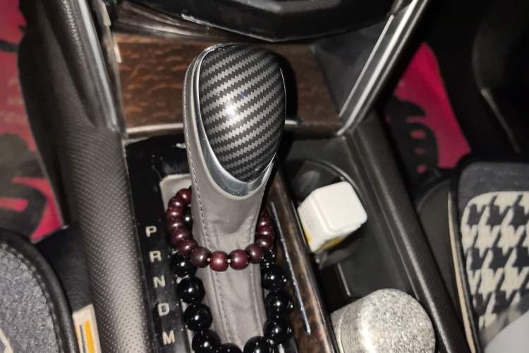 Used Cadillac XTS 2018 28T Tech Edition Gear Lever
