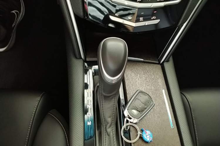Used Cadillac XTS 2018 28T Tech Edition Gear Lever
