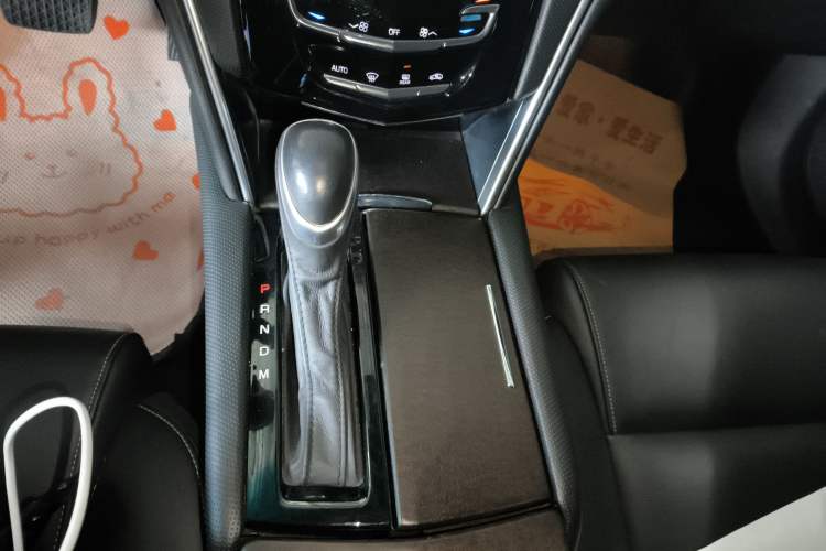 Used Cadillac XTS 2018 28T Elite Edition Gear Lever