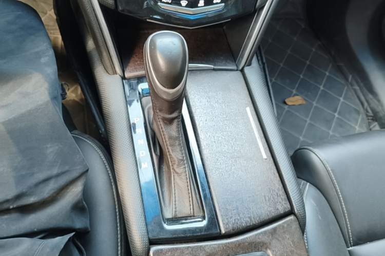 Used Cadillac XTS 2018 28T Tech Edition Gear Lever