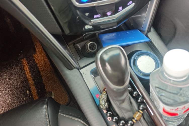 Used Cadillac XTS 2018 28T Elite Edition Gear Lever