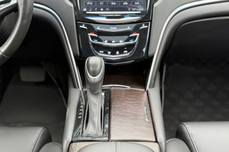 Used Cadillac XTS 2018 28T Tech Edition Gear Lever
