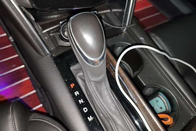Used Cadillac XTS 2018 28T Tech Edition Gear Lever