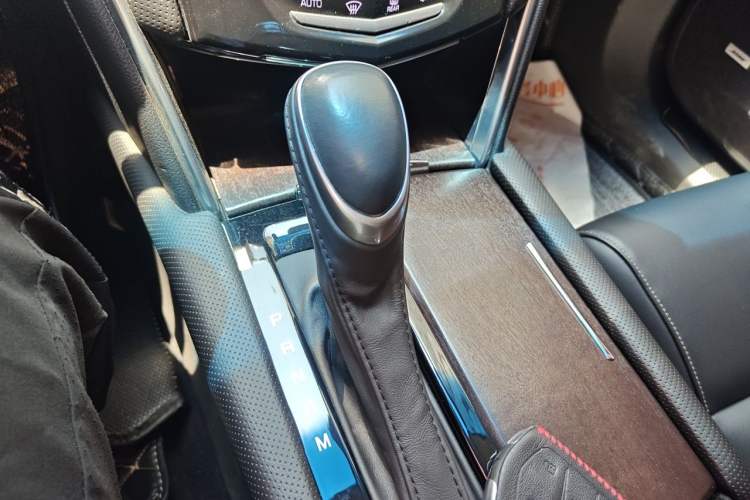 Used Cadillac XTS 2018 28T Tech Edition Gear Lever