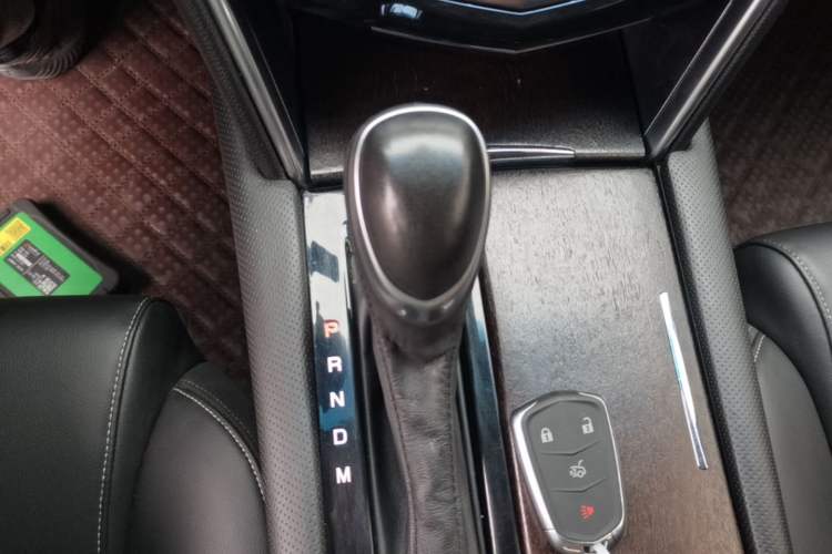 Used Cadillac XTS 2018 28T Tech Edition Gear Lever