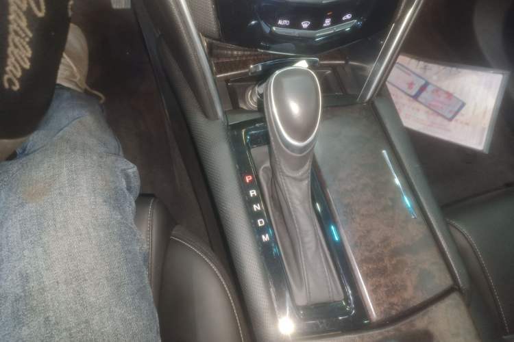 Used Cadillac XTS 2018 28T Tech Edition Gear Lever