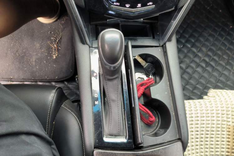Used Cadillac XTS 2018 28T Tech Edition Gear Lever