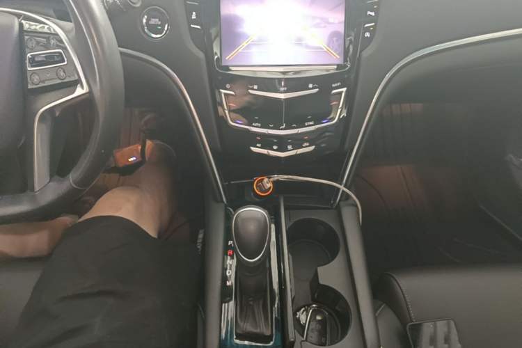 Used Cadillac XTS 2018 28T Tech Edition Gear Lever