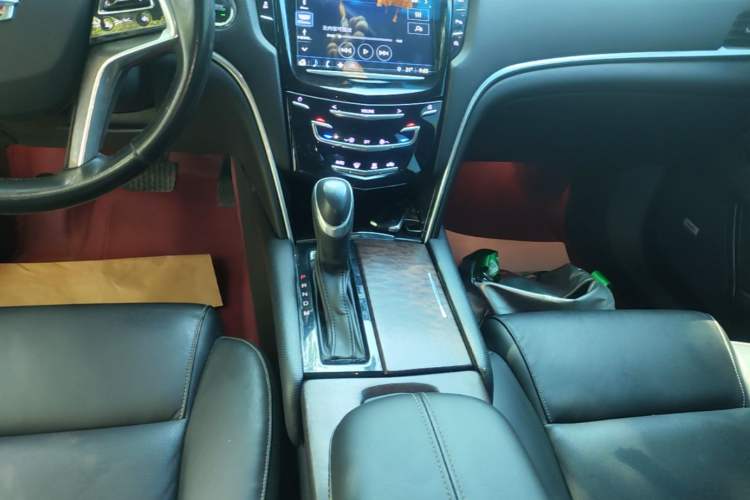 Used Cadillac XTS 2018 28T Elite Edition Gear Lever