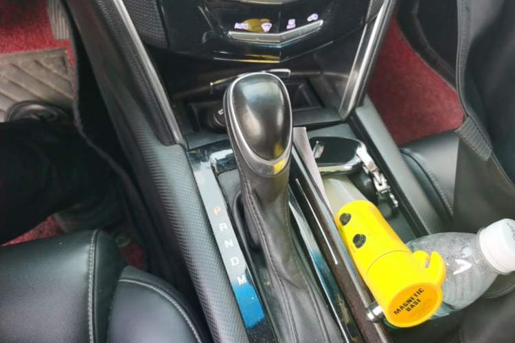 Used Cadillac XTS 2018 28T Tech Edition Gear Lever