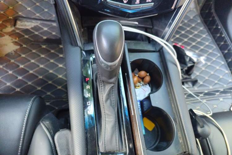 Used Cadillac XTS 2018 28T Elite Edition Gear Lever